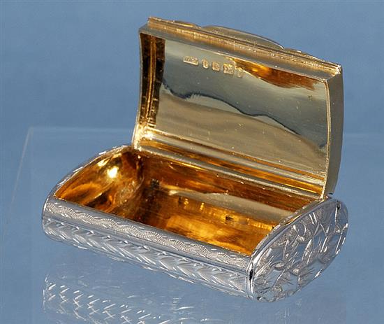 A Victorian silver snuff box, by Hilliard & Thomason, Length 70mm Weight: 1.8oz/58grms.